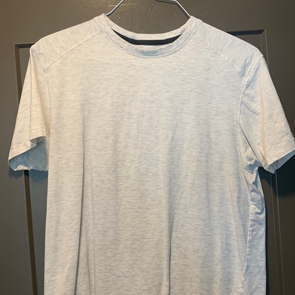 Large Kenneth Cole shirt